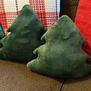🆕Dark Green Plush Christmas Tree Shaped Throw Pillows, Bundle Of 2